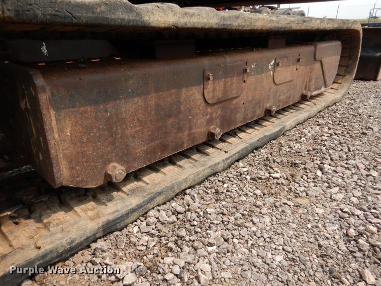 image for item IQ9740 2005 Bobcat 334  mini excavator