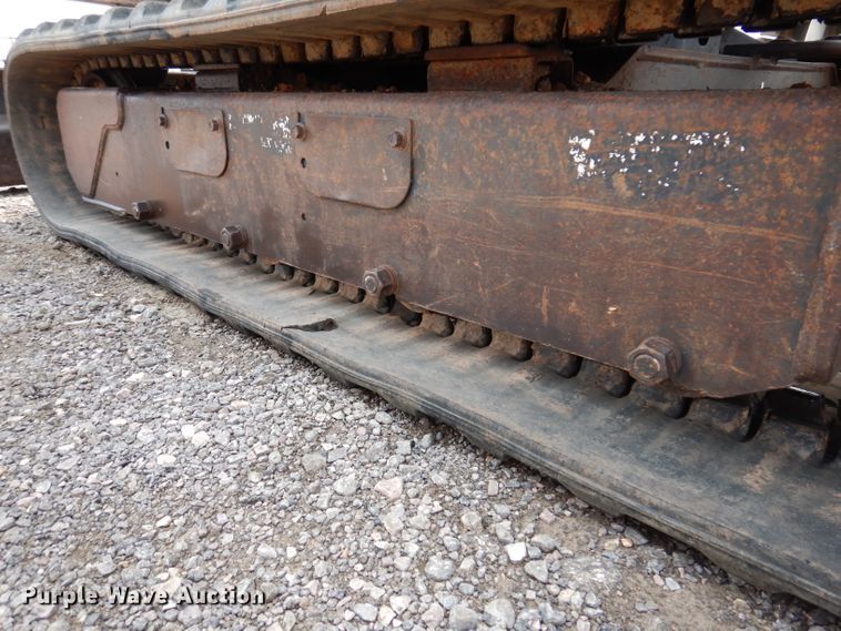 image for item IQ9740 2005 Bobcat 334  mini excavator