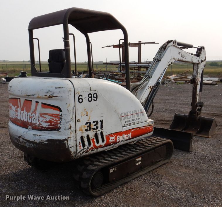 image for item IQ9741 2006 Bobcat 331  mini excavator