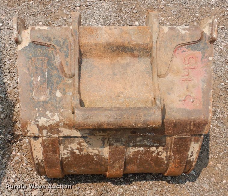 image for item IQ9741 2006 Bobcat 331  mini excavator