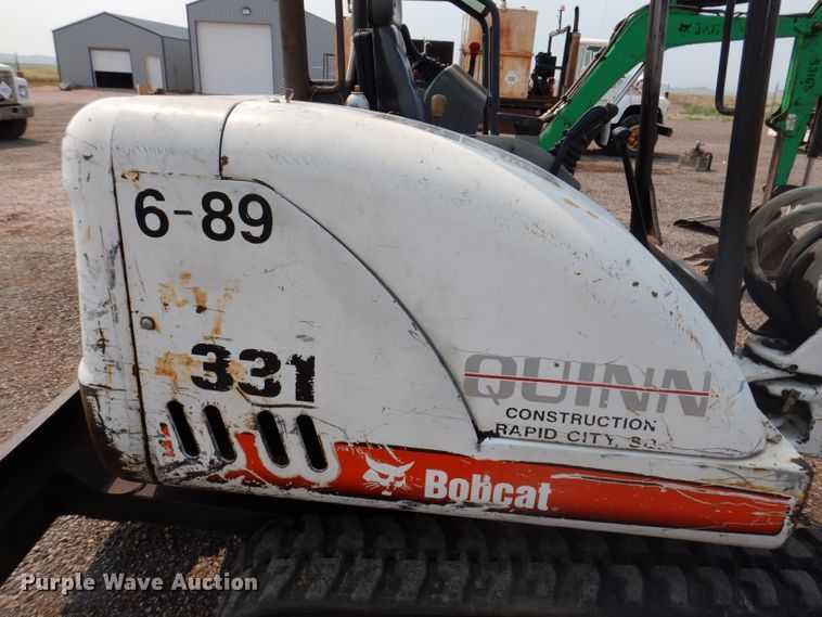 image for item IQ9741 2006 Bobcat 331  mini excavator