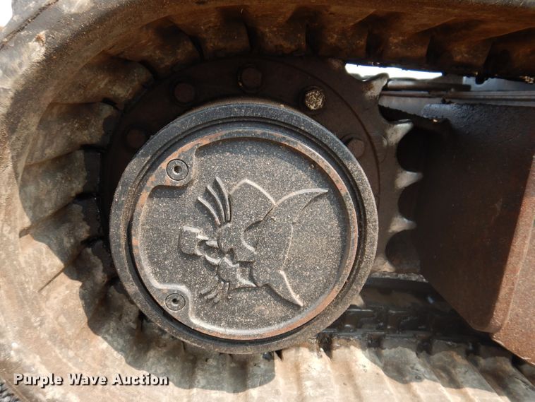 image for item IQ9741 2006 Bobcat 331  mini excavator