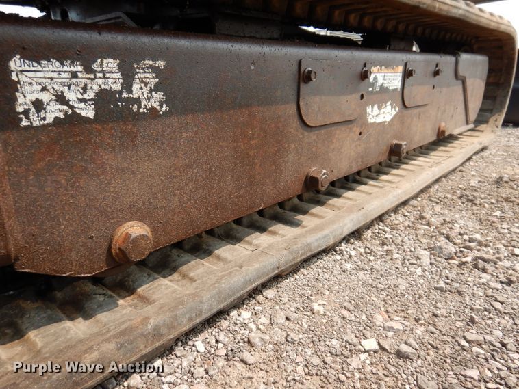 image for item IQ9741 2006 Bobcat 331  mini excavator