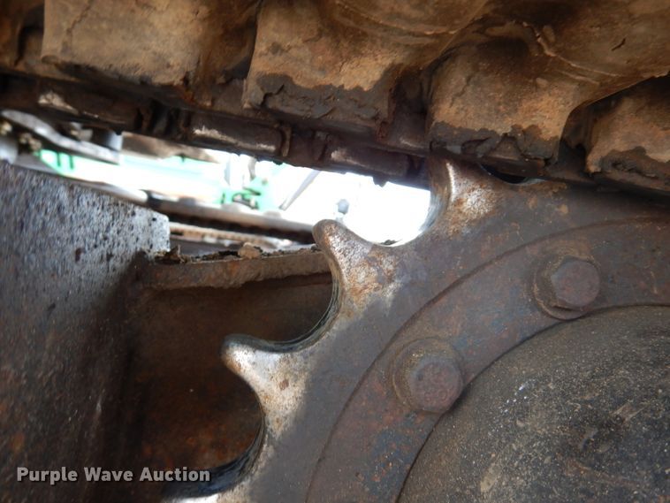 image for item IQ9741 2006 Bobcat 331  mini excavator