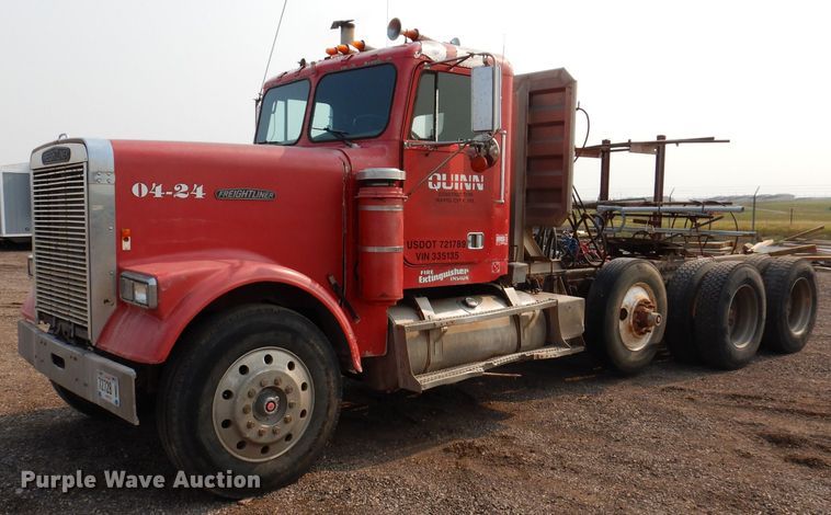 image for item IQ9742 1988 Freightliner FLC12064T  semi truck