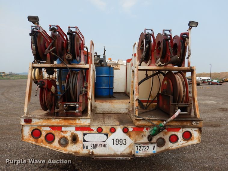 image for item IQ9743 1987 International S1700  fuel / lube truck