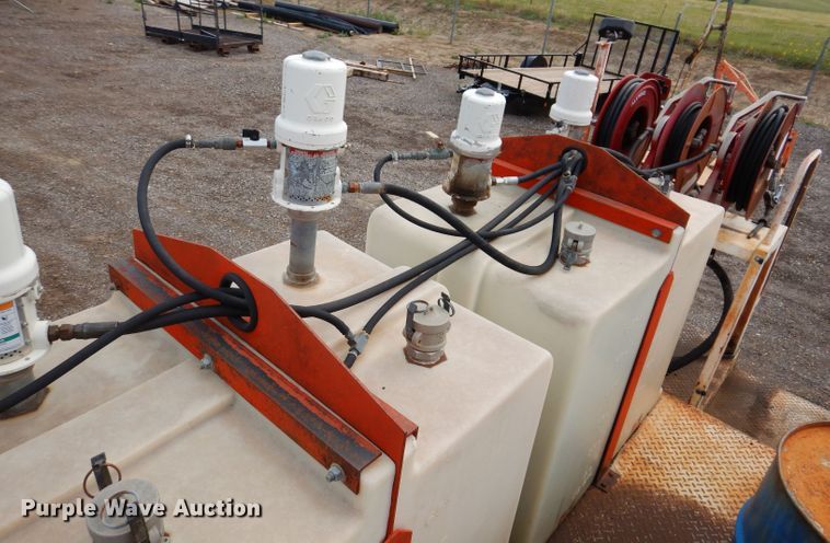 image for item IQ9743 1987 International S1700  fuel / lube truck