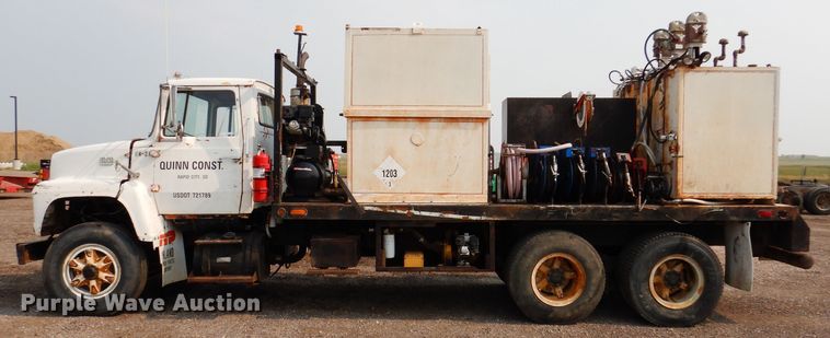 image for item IQ9744 1979 Ford 8000  fuel / lube truck