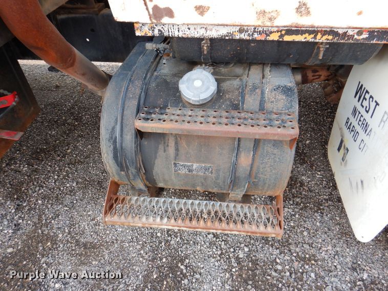 image for item IQ9744 1979 Ford 8000  fuel / lube truck