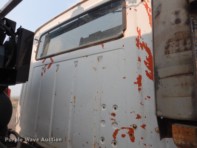 image for item IQ9744 1979 Ford 8000  fuel / lube truck