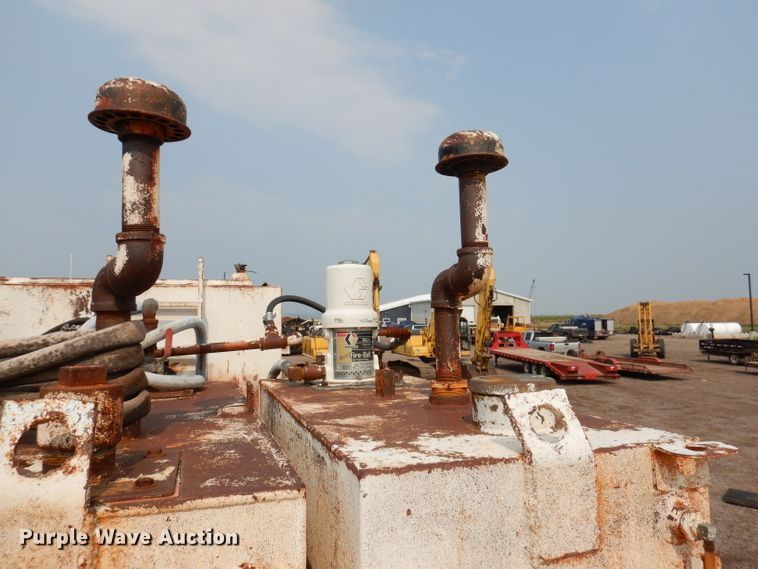 image for item IQ9744 1979 Ford 8000  fuel / lube truck