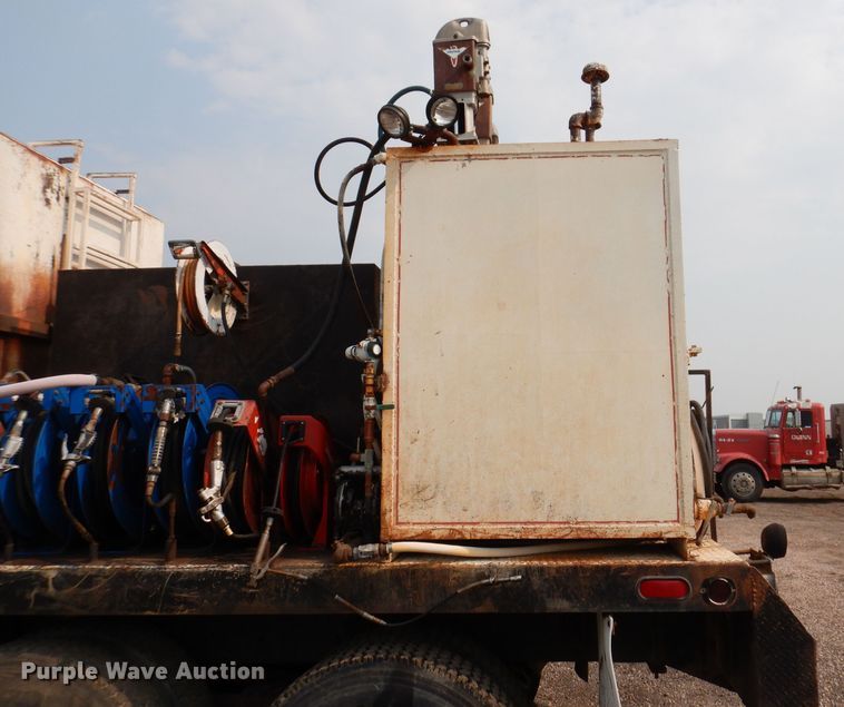 image for item IQ9744 1979 Ford 8000  fuel / lube truck