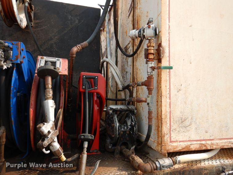 image for item IQ9744 1979 Ford 8000  fuel / lube truck