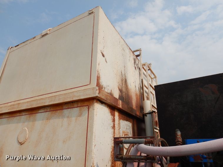 image for item IQ9744 1979 Ford 8000  fuel / lube truck