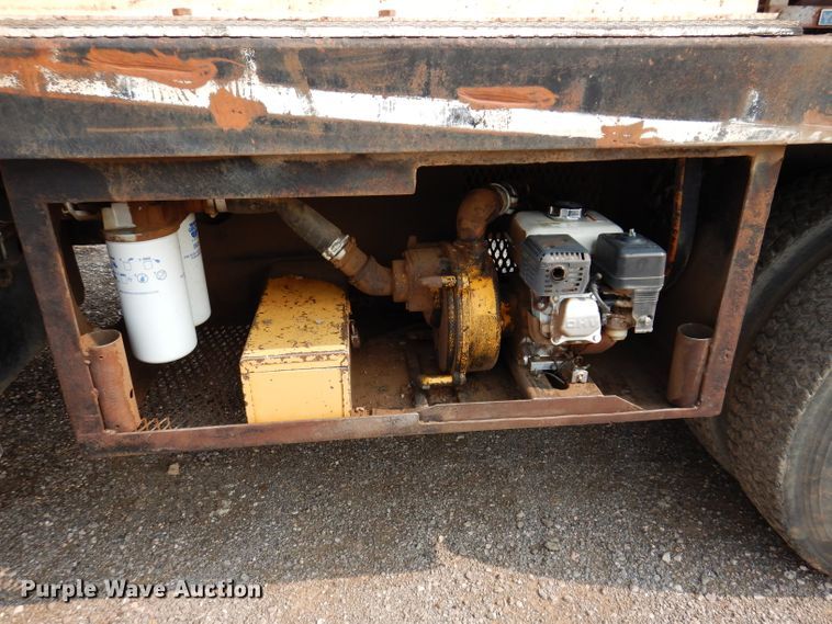 image for item IQ9744 1979 Ford 8000  fuel / lube truck