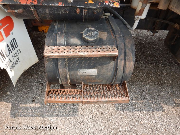 image for item IQ9744 1979 Ford 8000  fuel / lube truck