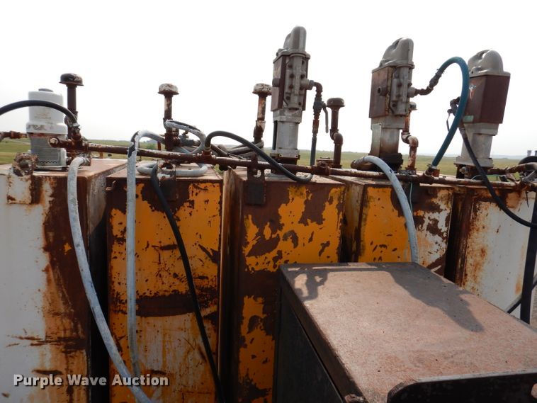 image for item IQ9744 1979 Ford 8000  fuel / lube truck