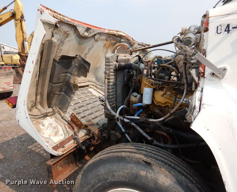 image for item IQ9744 1979 Ford 8000  fuel / lube truck