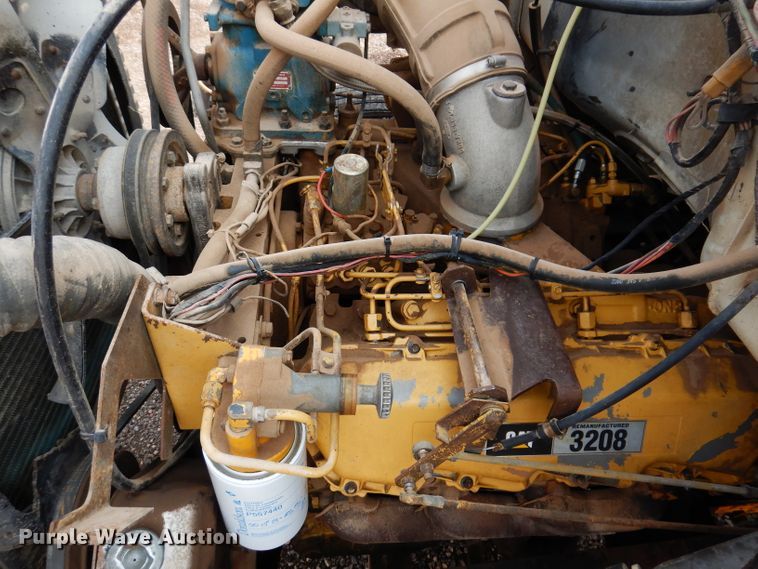 image for item IQ9744 1979 Ford 8000  fuel / lube truck