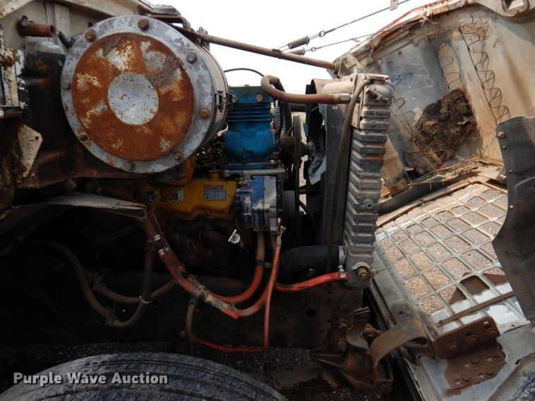 image for item IQ9744 1979 Ford 8000  fuel / lube truck