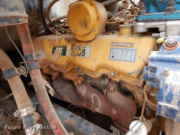 image for item IQ9744 1979 Ford 8000  fuel / lube truck