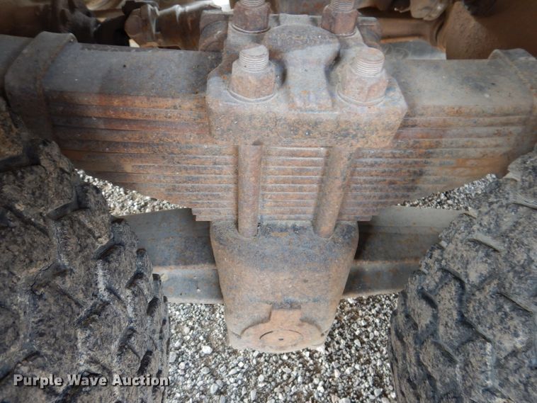 image for item IQ9744 1979 Ford 8000  fuel / lube truck