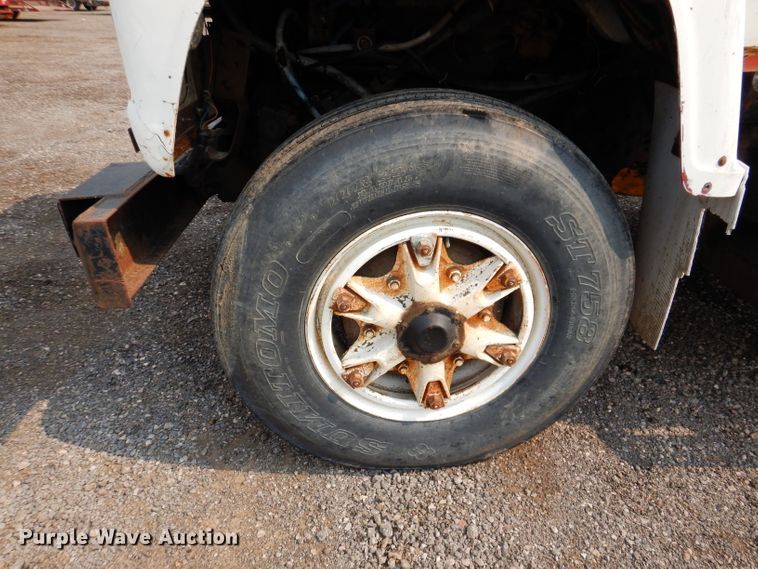 image for item IQ9744 1979 Ford 8000  fuel / lube truck