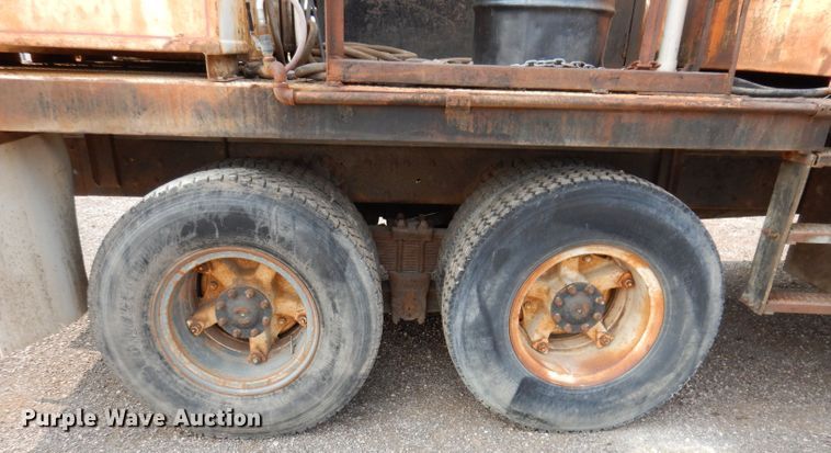 image for item IQ9744 1979 Ford 8000  fuel / lube truck