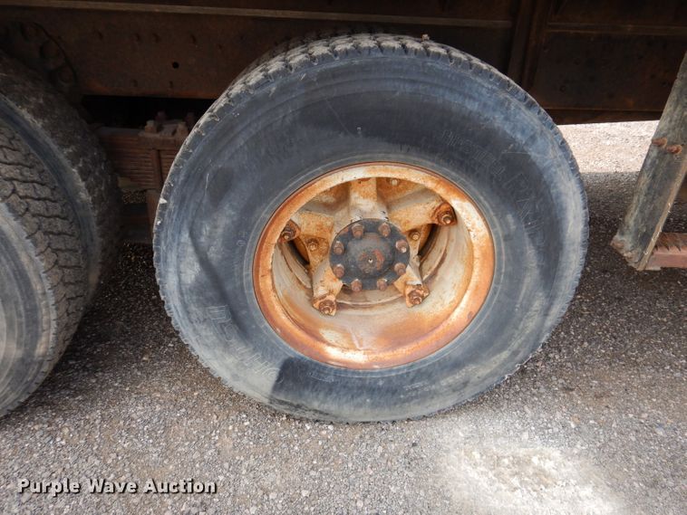 image for item IQ9744 1979 Ford 8000  fuel / lube truck