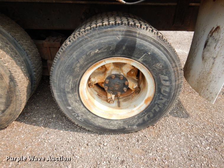 image for item IQ9744 1979 Ford 8000  fuel / lube truck