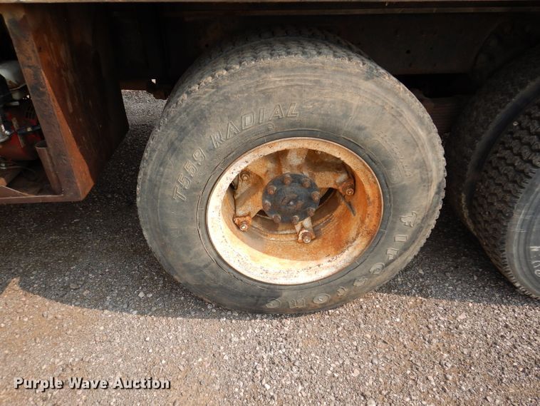 image for item IQ9744 1979 Ford 8000  fuel / lube truck