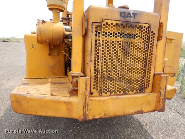 image for item IQ9745 1972 Caterpillar 613B  elevating scraper