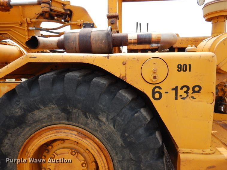 image for item IQ9745 1972 Caterpillar 613B  elevating scraper