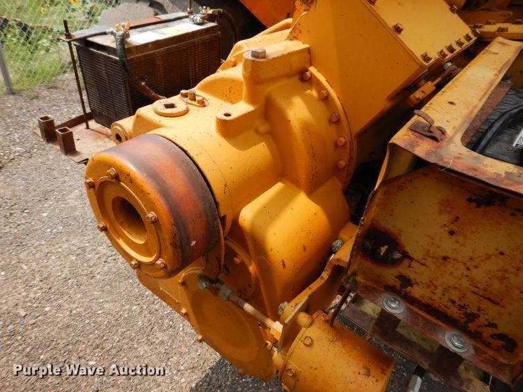 image for item IQ9745 1972 Caterpillar 613B  elevating scraper