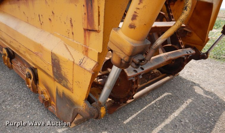 image for item IQ9745 1972 Caterpillar 613B  elevating scraper