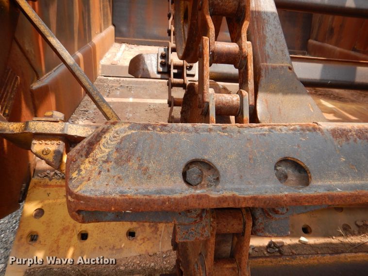 image for item IQ9745 1972 Caterpillar 613B  elevating scraper