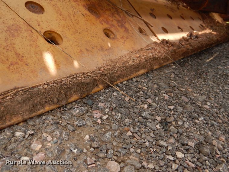 image for item IQ9745 1972 Caterpillar 613B  elevating scraper