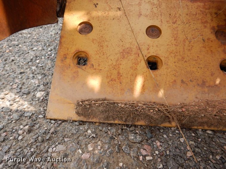 image for item IQ9745 1972 Caterpillar 613B  elevating scraper