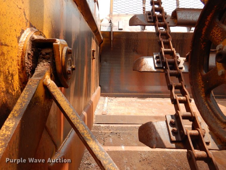 image for item IQ9745 1972 Caterpillar 613B  elevating scraper