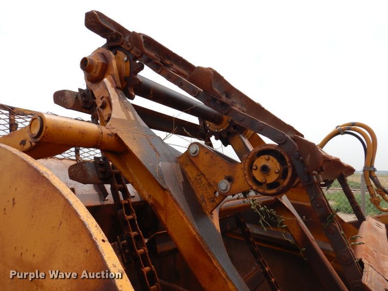 image for item IQ9745 1972 Caterpillar 613B  elevating scraper