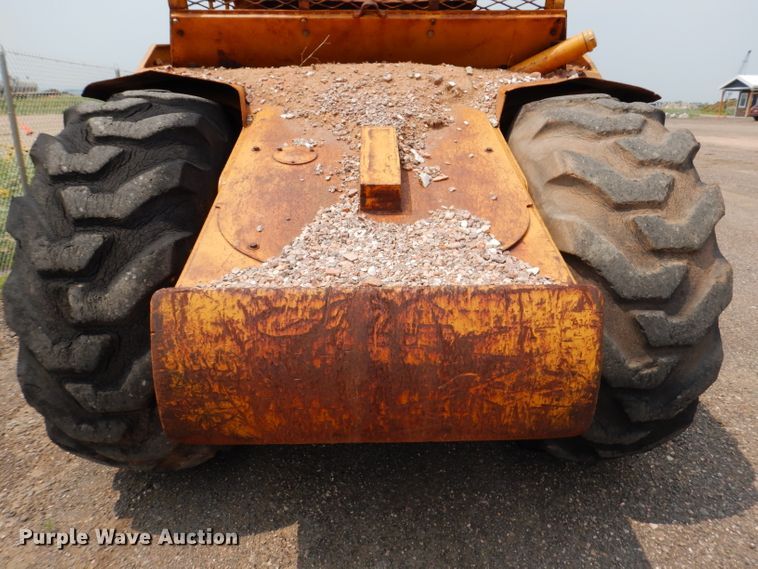 image for item IQ9745 1972 Caterpillar 613B  elevating scraper