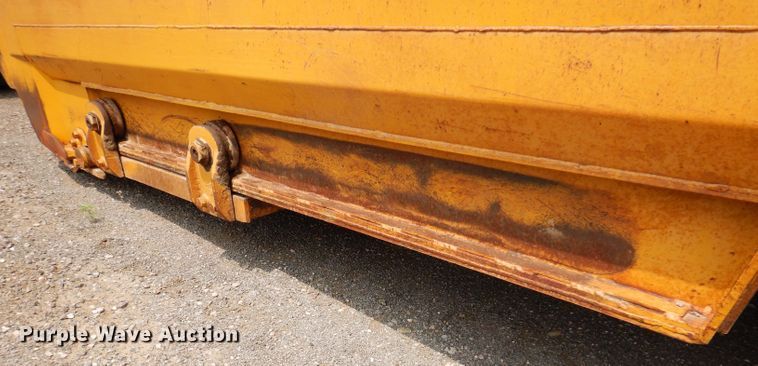 image for item IQ9745 1972 Caterpillar 613B  elevating scraper