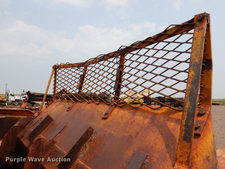 image for item IQ9745 1972 Caterpillar 613B  elevating scraper