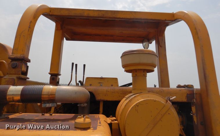 image for item IQ9745 1972 Caterpillar 613B  elevating scraper