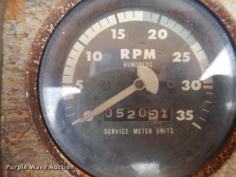 image for item IQ9745 1972 Caterpillar 613B  elevating scraper