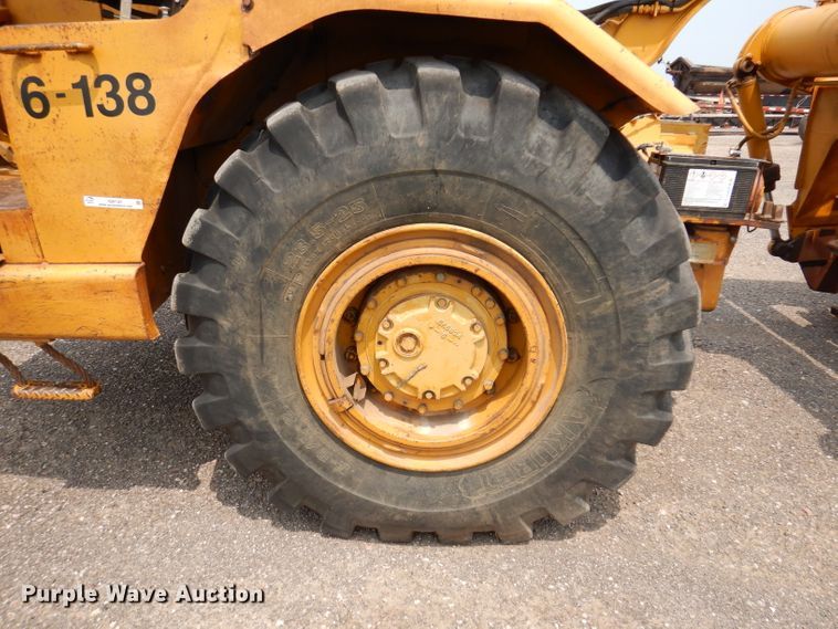image for item IQ9745 1972 Caterpillar 613B  elevating scraper