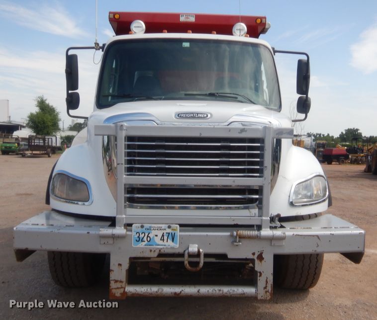 image for item IT9670 2007 Freightliner Business Class M2  dump truck
