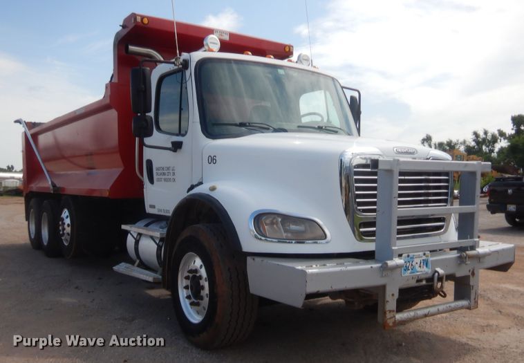 image for item IT9670 2007 Freightliner Business Class M2  dump truck