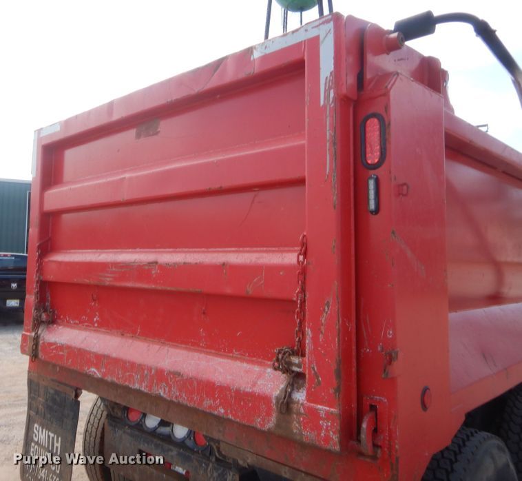 image for item IT9670 2007 Freightliner Business Class M2  dump truck