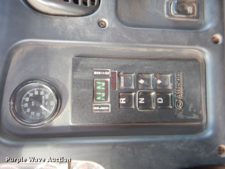 image for item IT9670 2007 Freightliner Business Class M2  dump truck